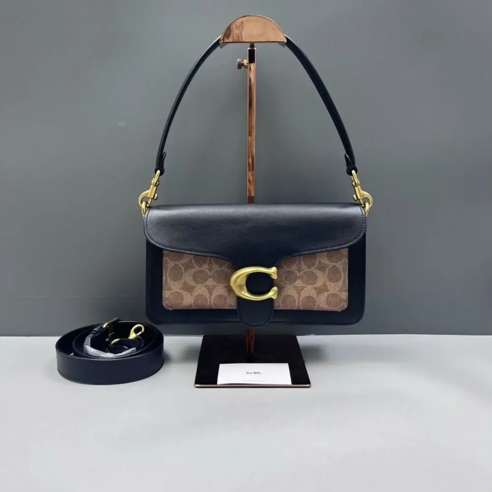 Coach Women Pre-Loved Bag Very Good Condition